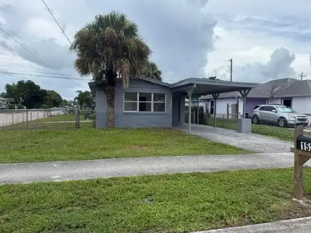 1528 Avenue S, Riviera Beach FL 33404