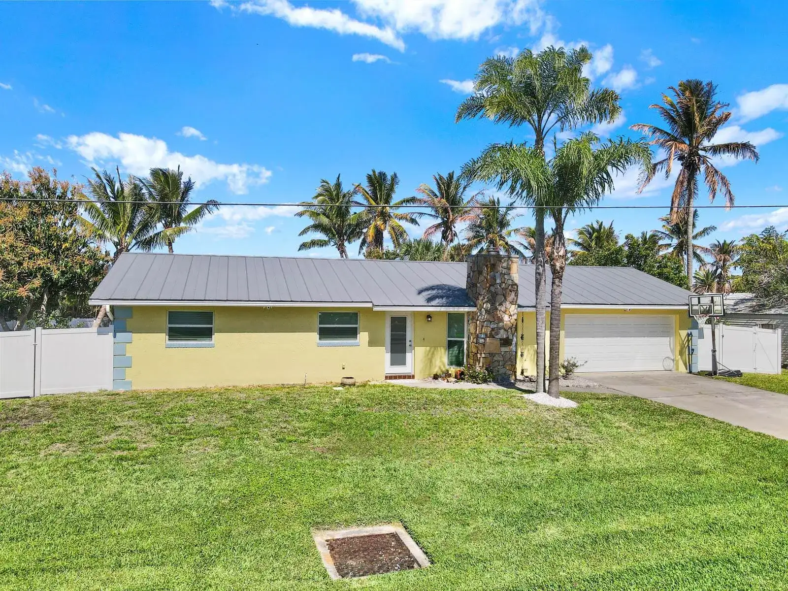1902 MIMOSA Avenue, Fort Pierce FL 34949 photo 2