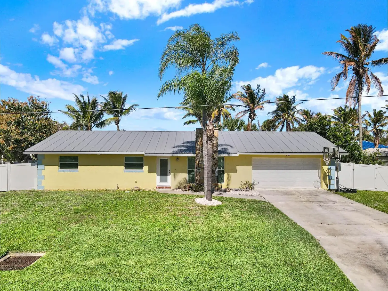 1902 MIMOSA Avenue, Fort Pierce FL 34949 photo 3