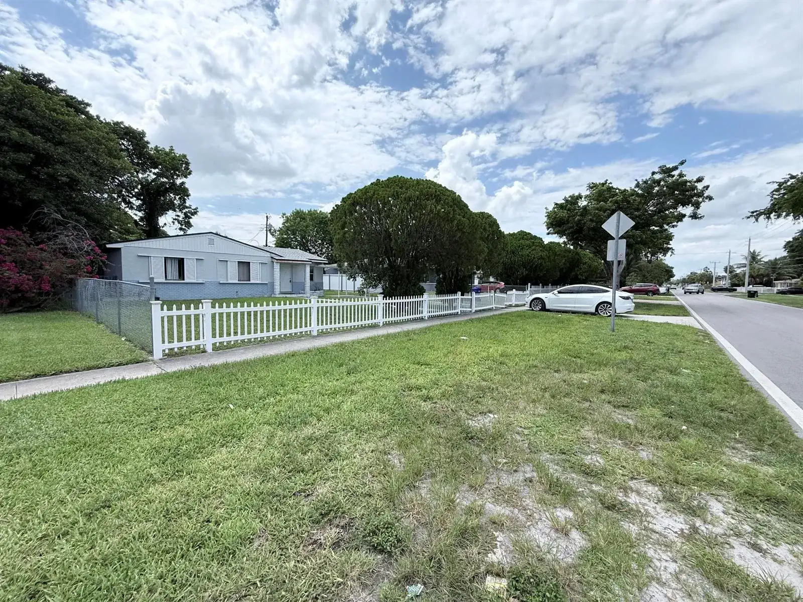 16100 NE 10th Avenue, North Miami Beach FL 33162 photo 3