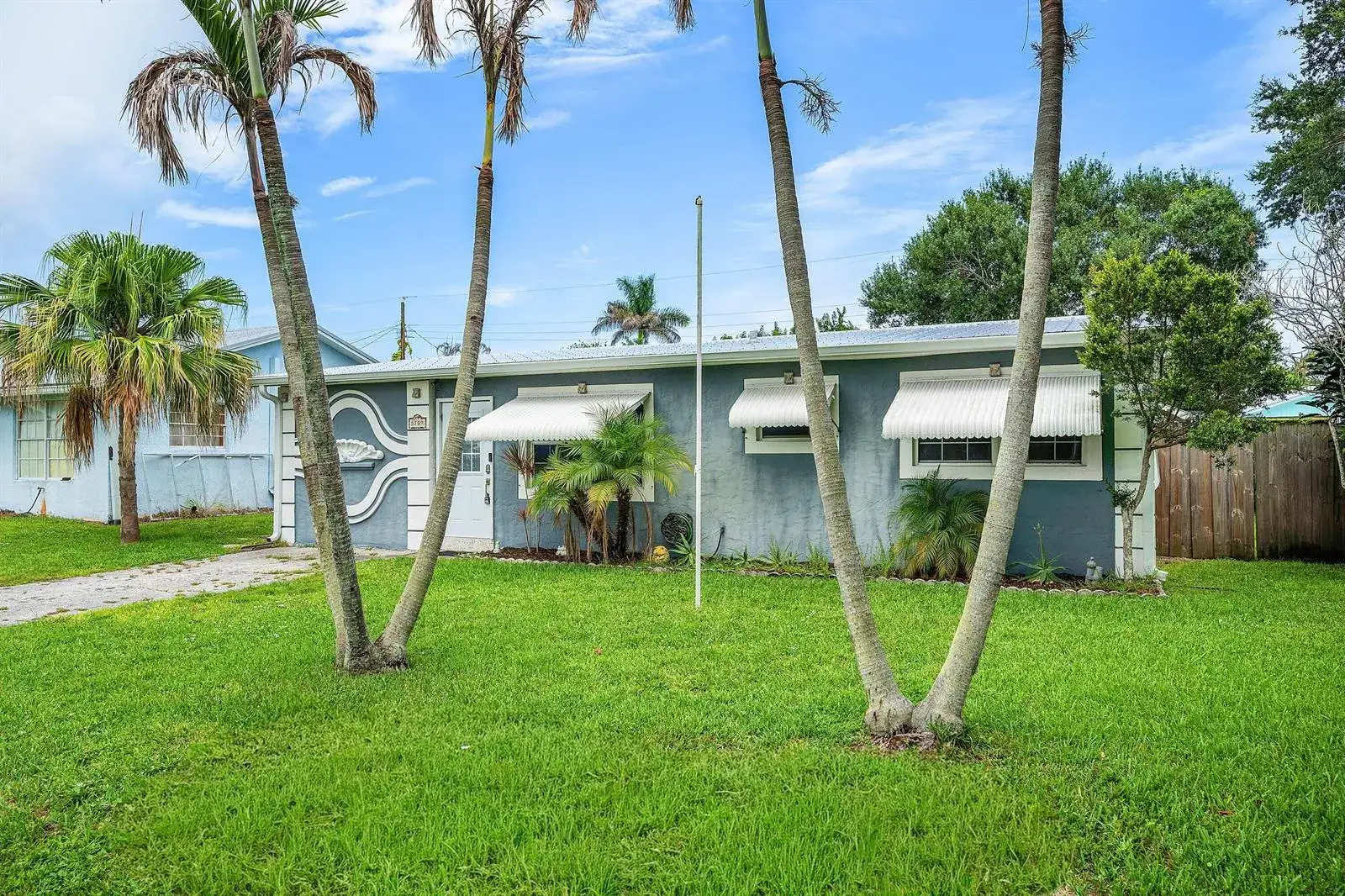 5709 SE Indigo Avenue, Stuart FL 34997 photo 2