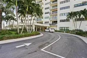 3200 PORT ROYALE Drive N # 1009, Fort Lauderdale FL 33308