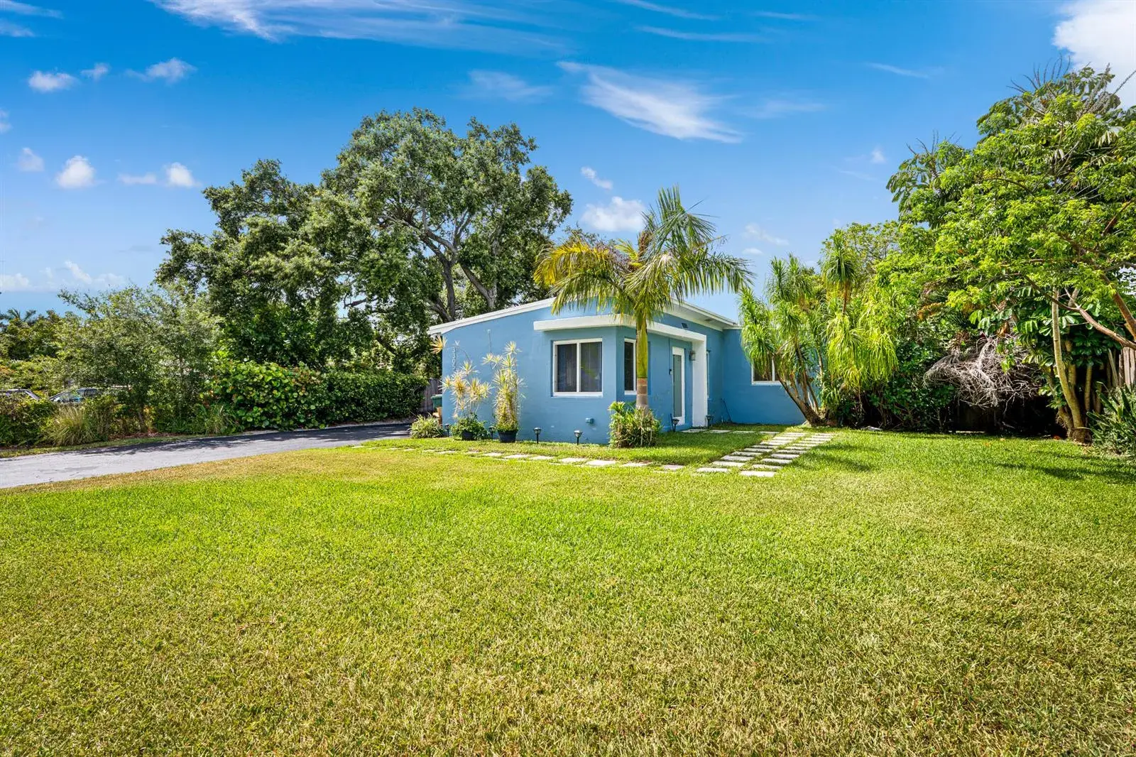 3305 SW 15th Street, Fort Lauderdale FL 33312