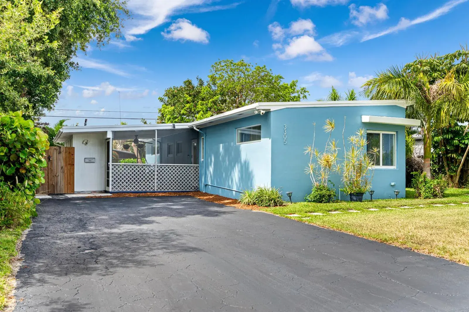 3305 SW 15th Street, Fort Lauderdale FL 33312