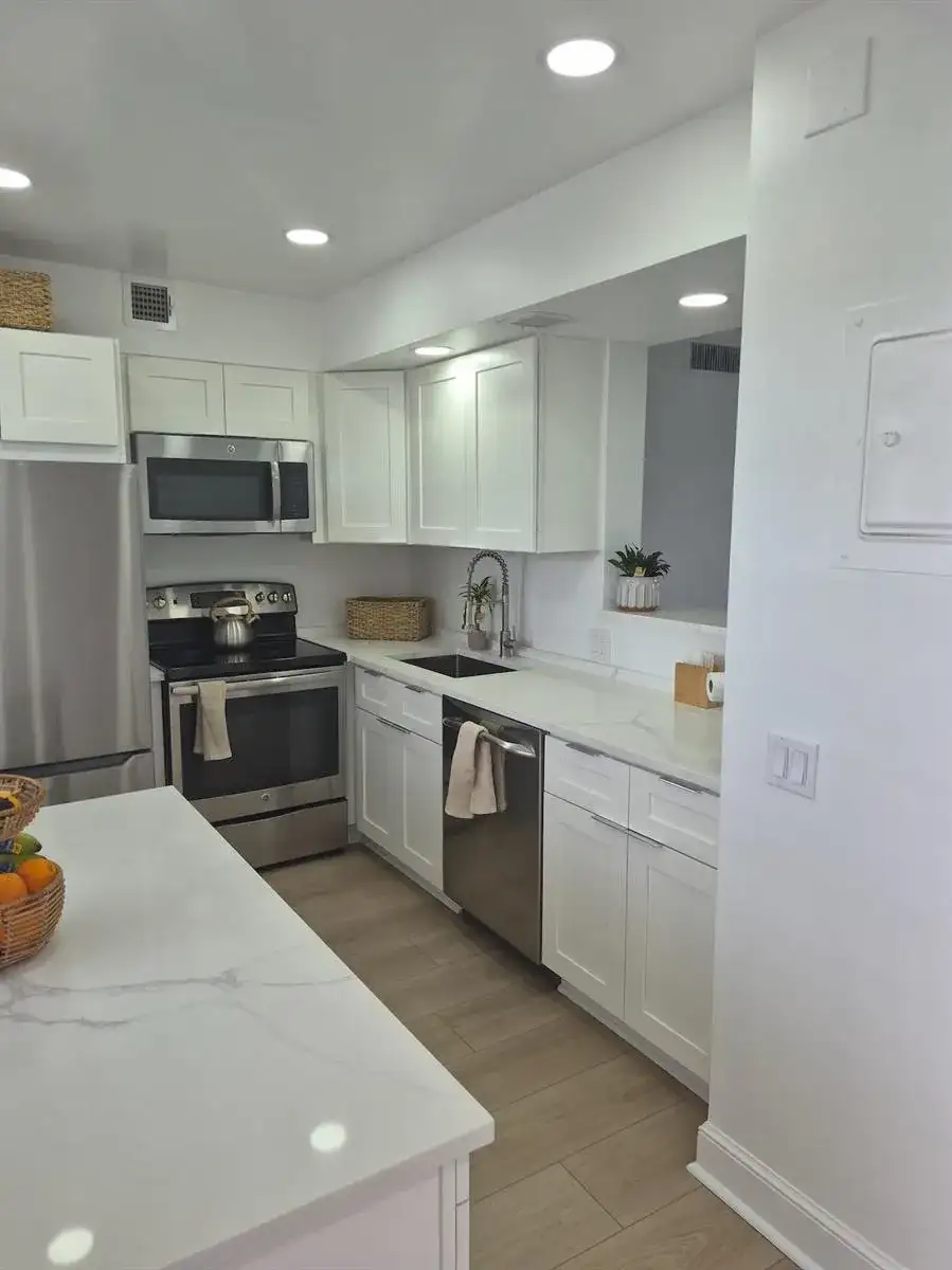 3050 N PALM AIRE Drive # 702, Pompano Beach FL 33069 photo 3