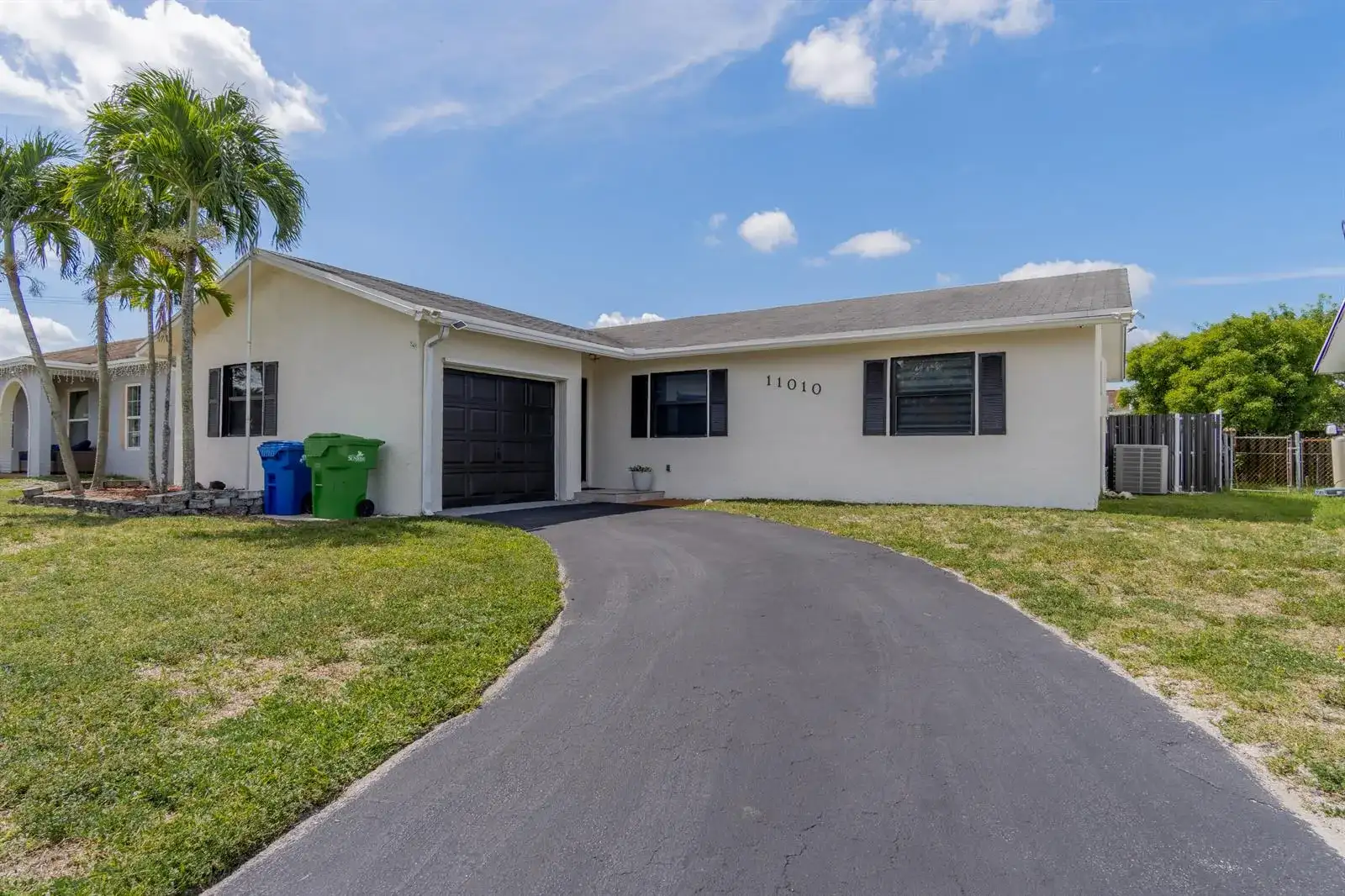 11010 NW 24TH Court, Sunrise FL 33322 photo 2