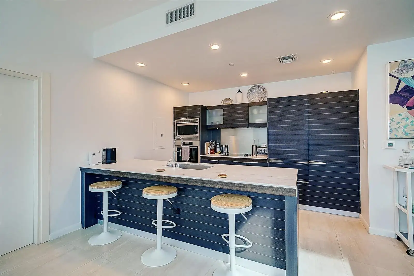 200 Biscayne Blvd Way # 1408, Miami FL 33131 photo 4