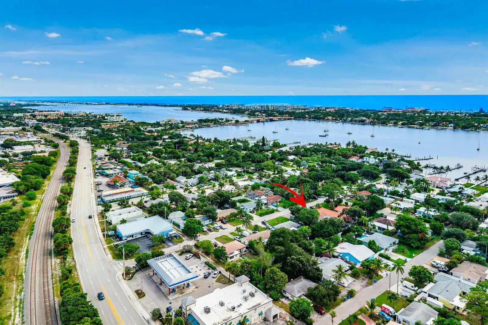 122 Euclid Boulevard, Lantana FL 33462 photo 2
