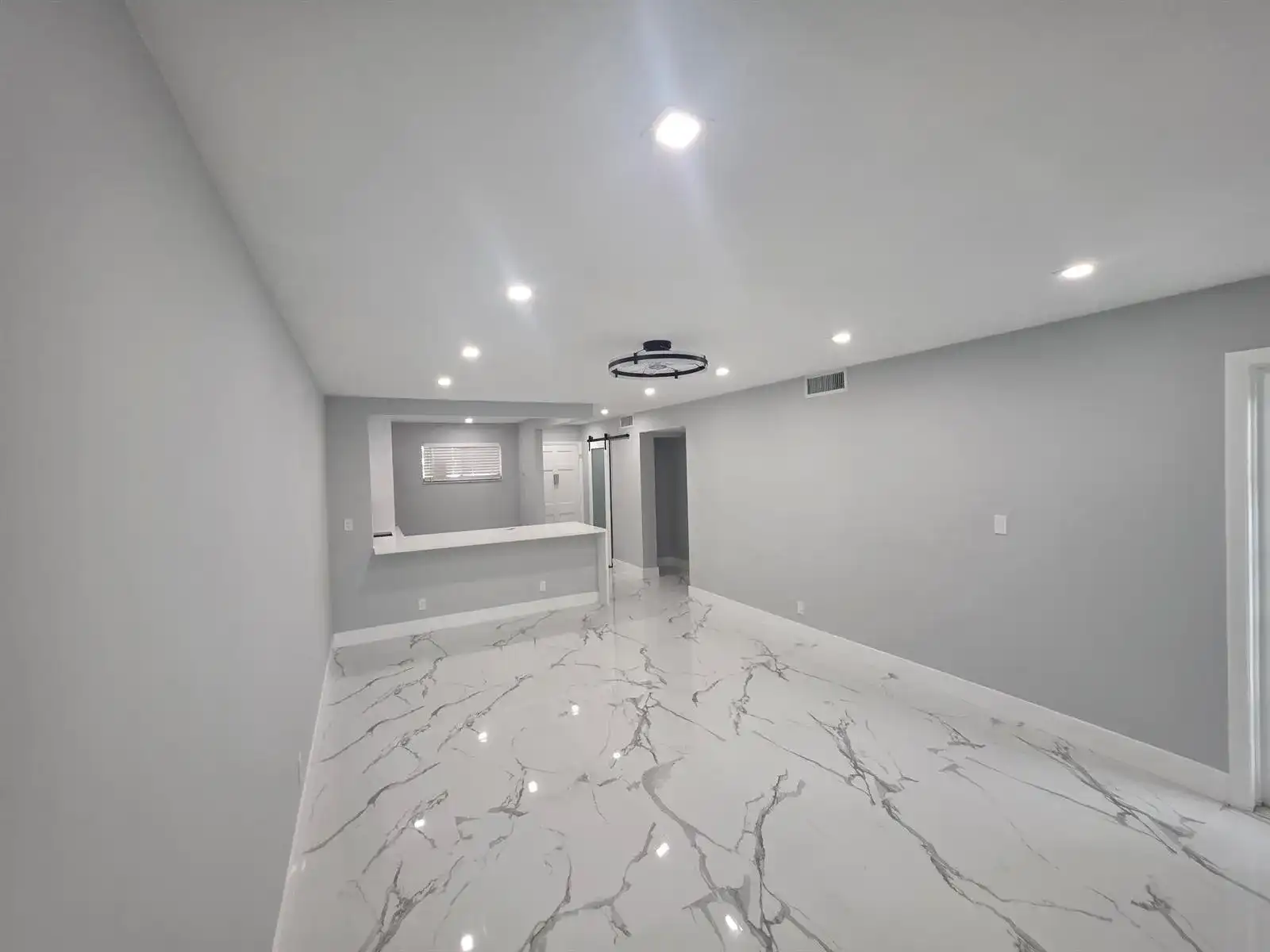 2682 S GARDEN Drive S # 107, Lake Worth FL 33461