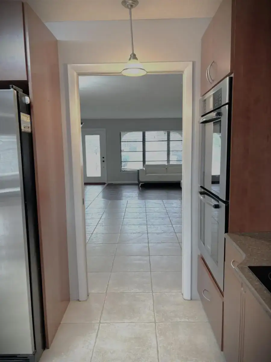202 SW CRESCENT Avenue, Port St. Lucie FL 34984 photo 5