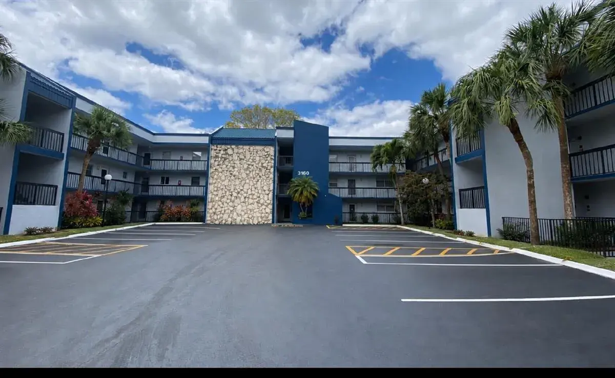 3160 HOLIDAY SPRINGS Boulevard # 311, Margate FL 33063