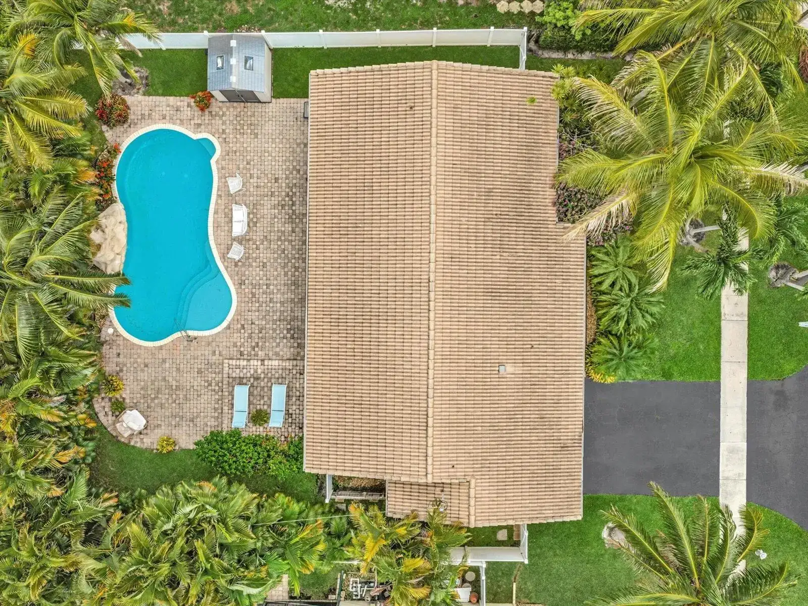 11 FOREST HILLS Lane, Boca Raton FL 33431 photo 2
