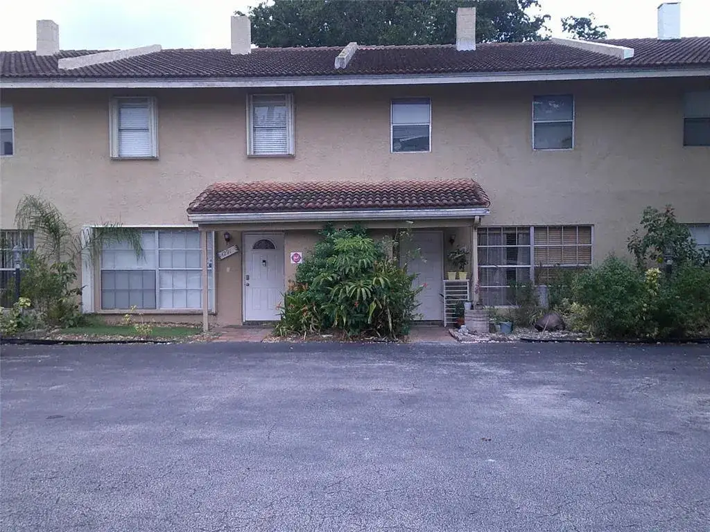 4291 CORAL SPRINGS Drive # 3E, Coral Springs FL 33065