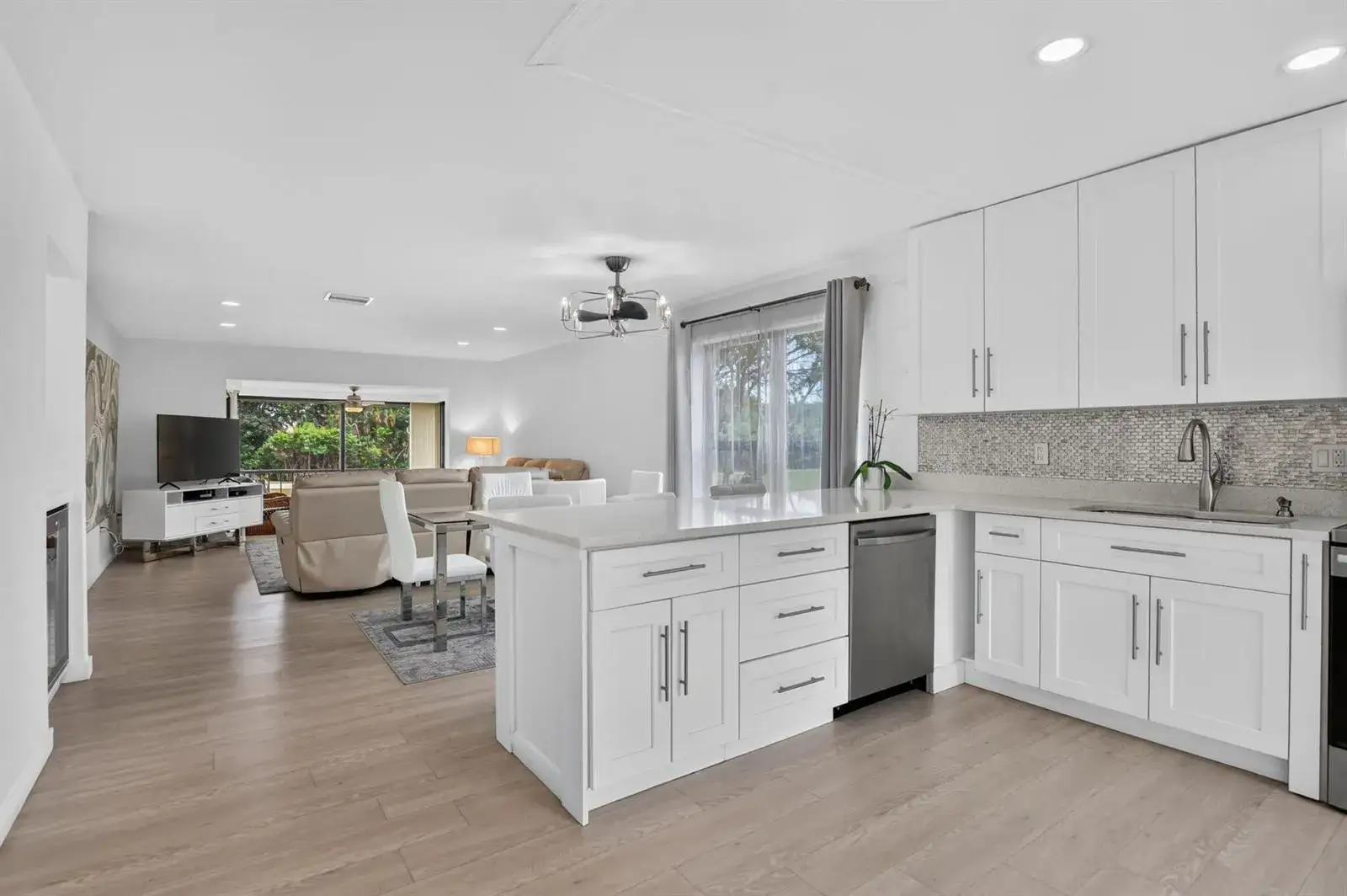 8545 Casa Del Lago # H, Boca Raton FL 33433