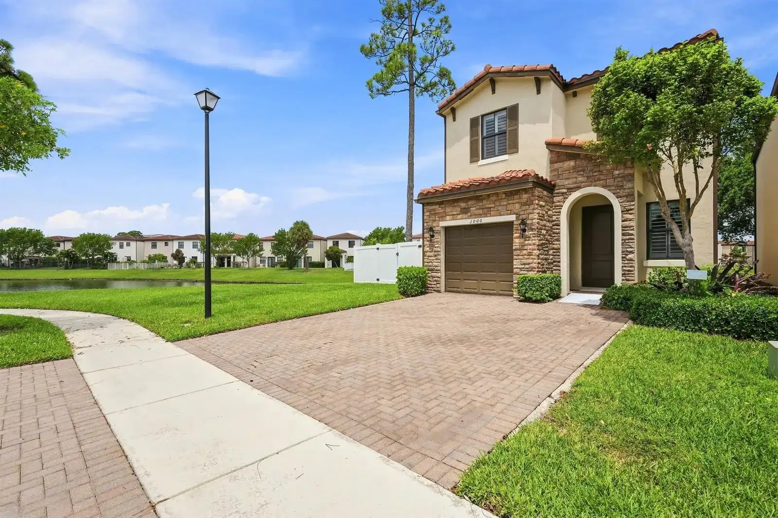 3000 KING PALM Way, Riviera Beach FL 33410