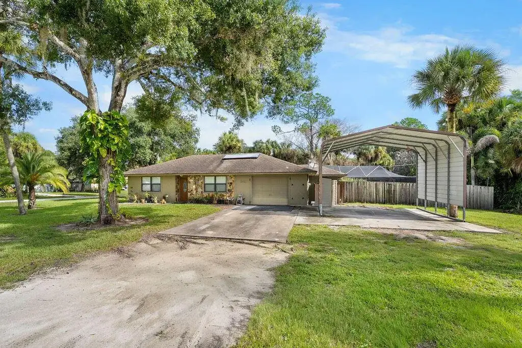 3596 12TH Street SW, Vero Beach FL 32968 photo 2