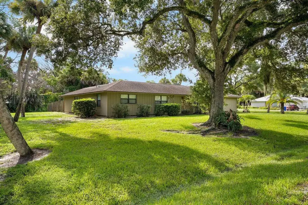 3596 12TH Street SW, Vero Beach FL 32968 photo 3