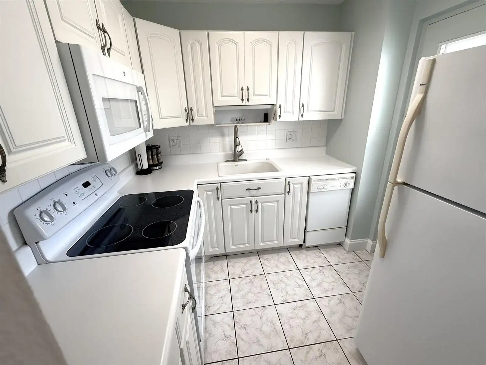 2555 NE 11TH Street # 303, Fort Lauderdale FL 33304 photo 3