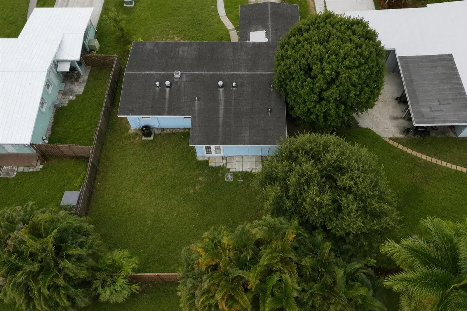 328 PONTE VEDRA Road, Palm Springs FL 33461 photo 5