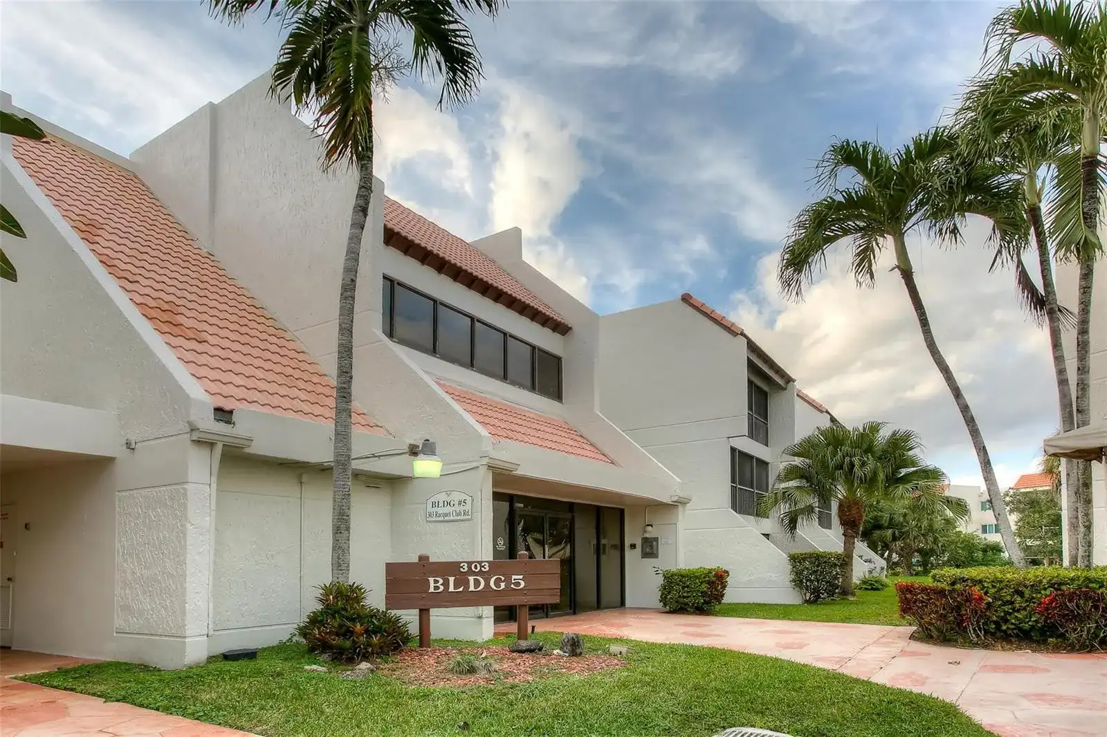 303 RACQUET CLUB Road # 312, Weston FL 33326