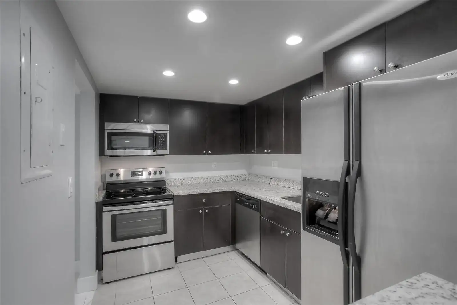 303 RACQUET CLUB Road # 312, Weston FL 33326 photo 2