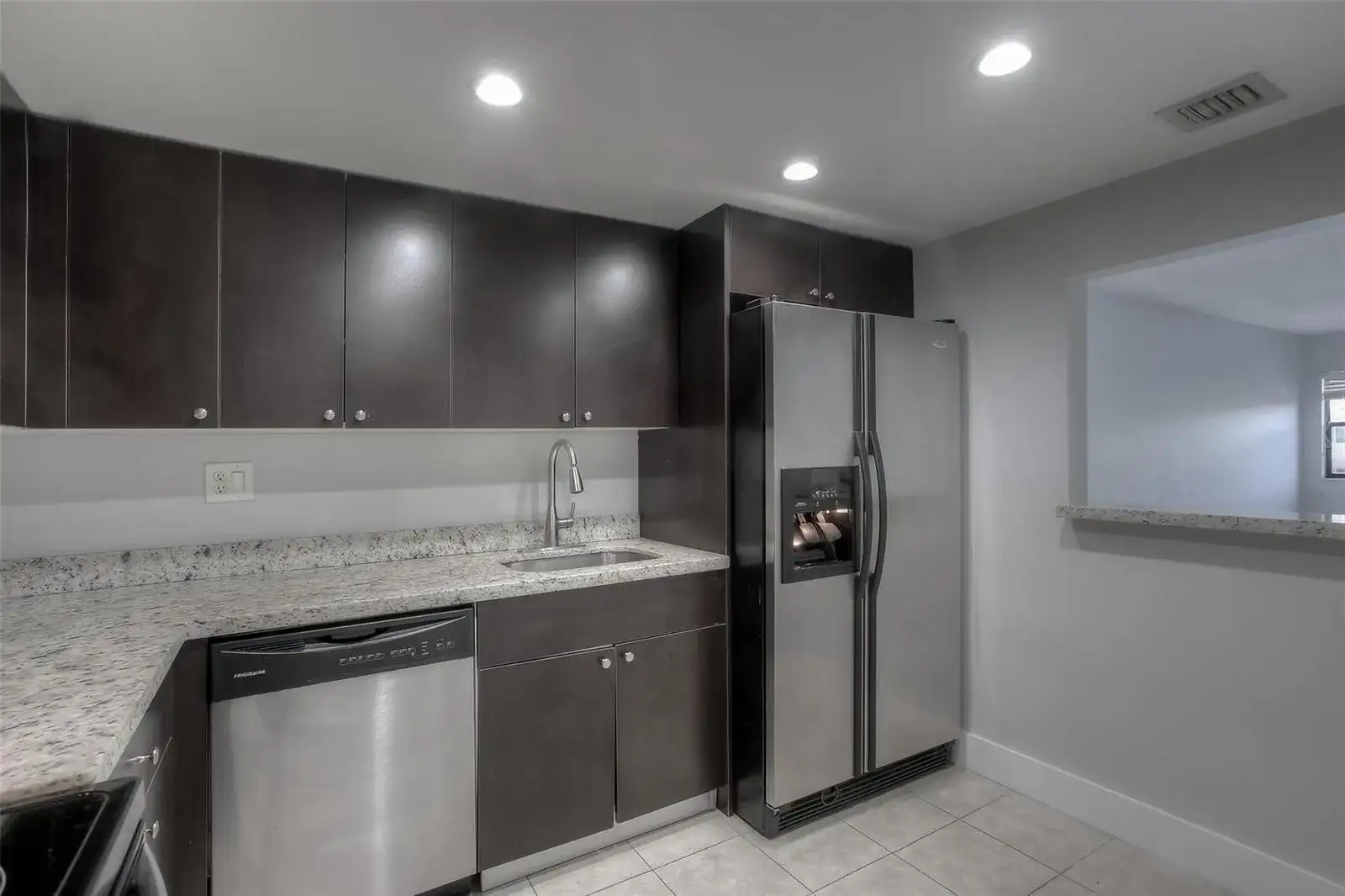 303 RACQUET CLUB Road # 312, Weston FL 33326 photo 3