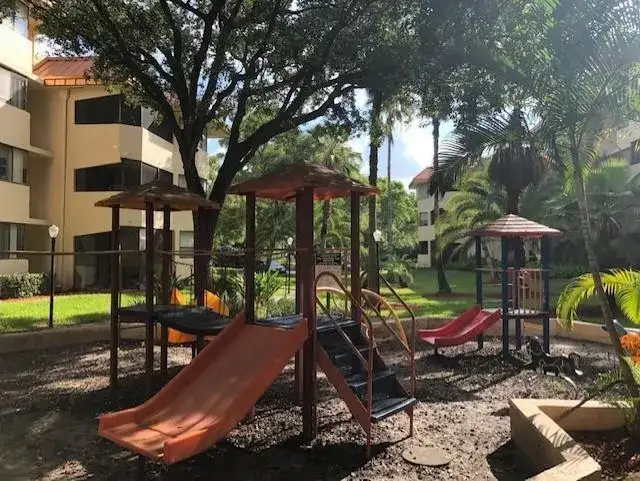 7451 NW 16th Street # 104, Plantation FL 33313 photo 3