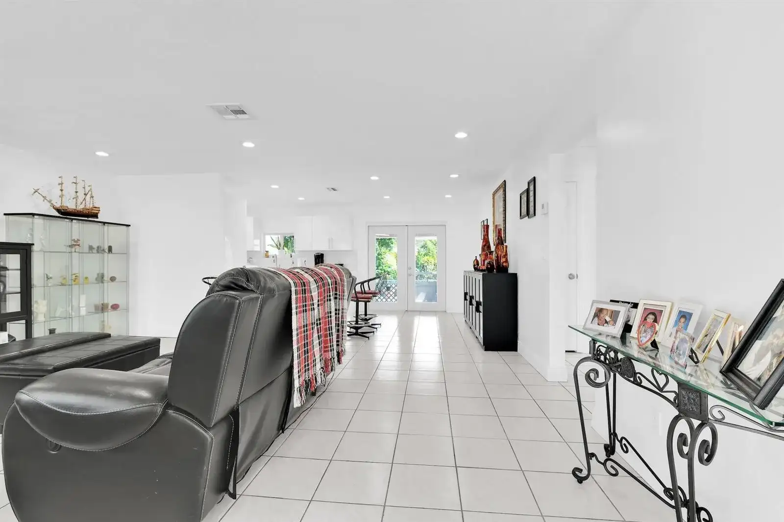 9473 SW 51ST Street, Cooper City FL 33328 photo 5