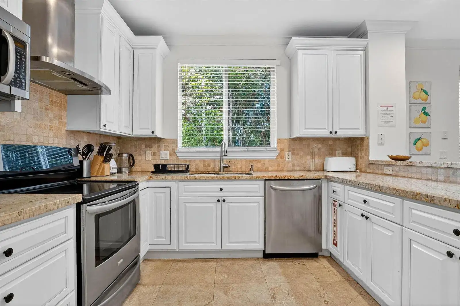 1705 NE 11th Street, Fort Lauderdale FL 33304 photo 5