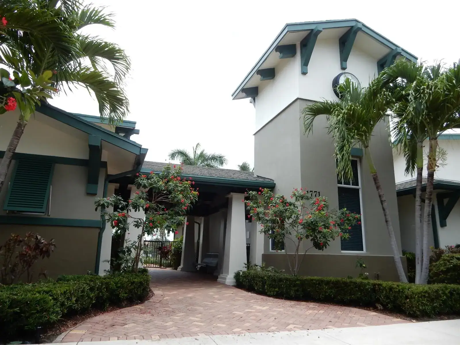 447 Corte Madera Lane # 6, West Palm Beach FL 33401