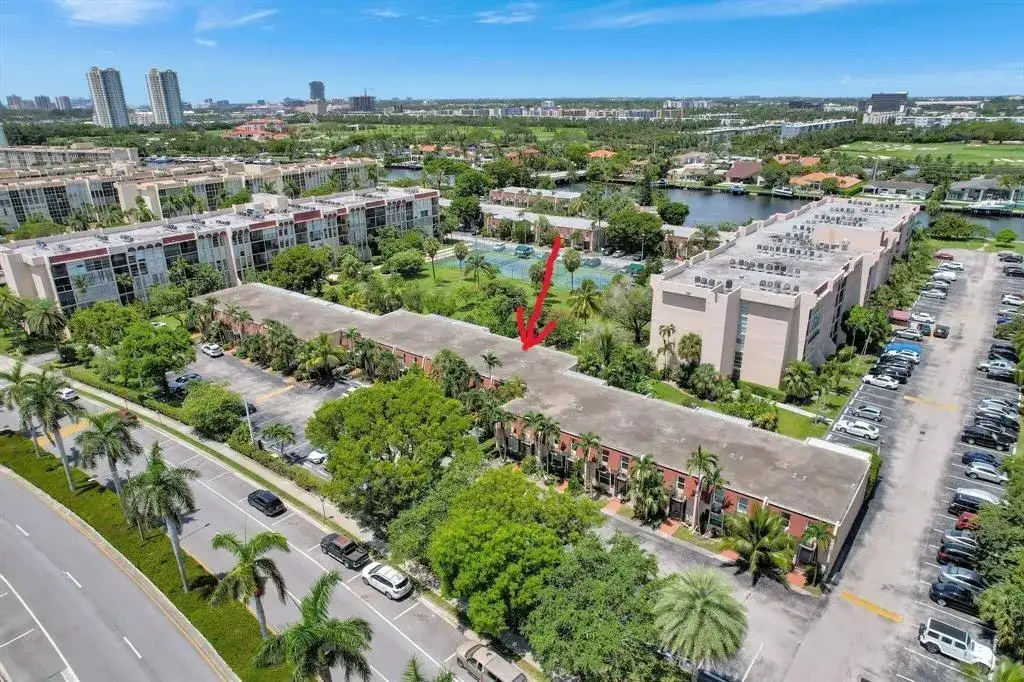 1001 THREE ISLANDS Boulevard # 36, Hallandale Beach FL 33009 photo 3