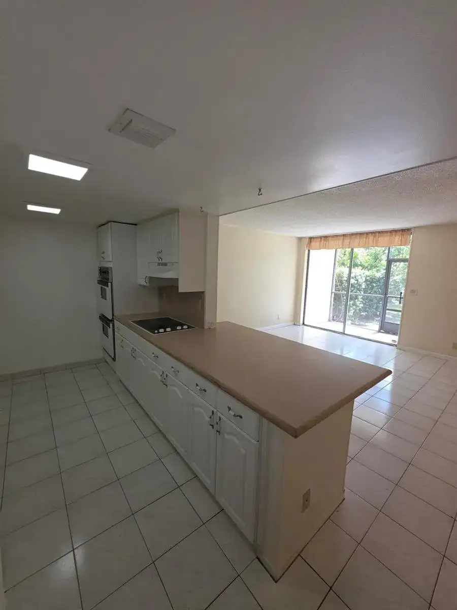 1001 THREE ISLANDS Boulevard # 36, Hallandale Beach FL 33009 photo 5