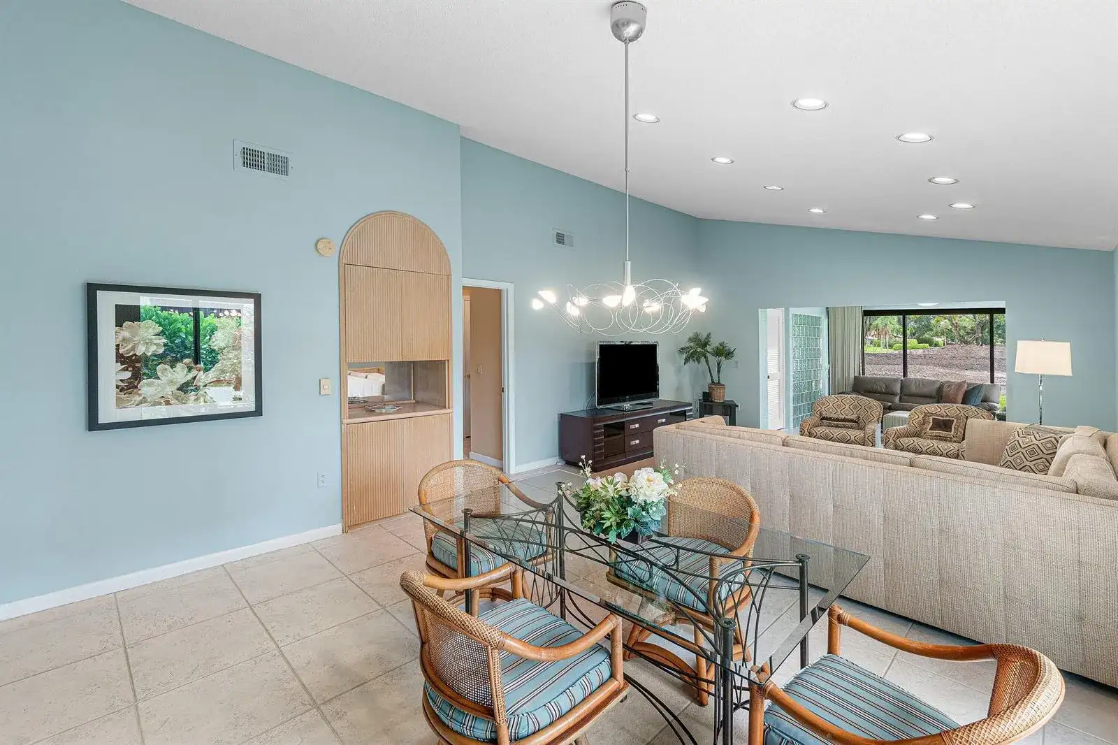 27 Stratford Lane W # D, Boynton Beach FL 33436 photo 3