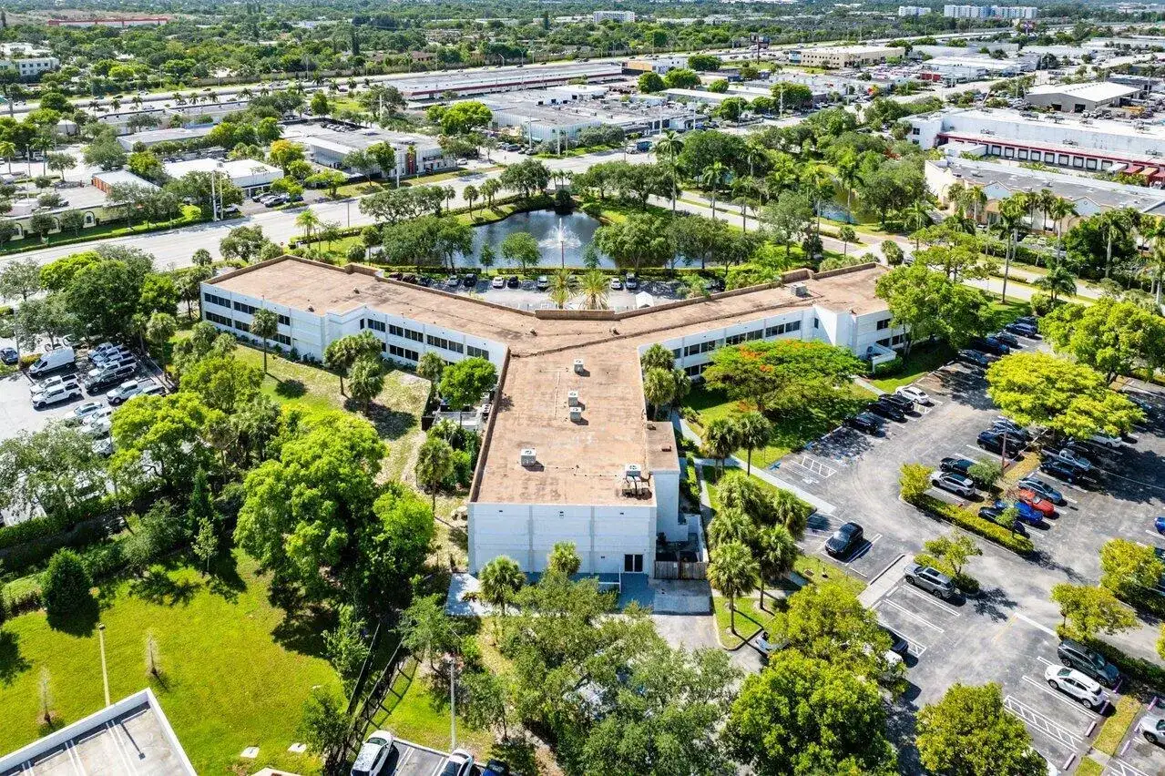 555 SW 12th Avenue # 206, Pompano Beach FL 33069 photo 4