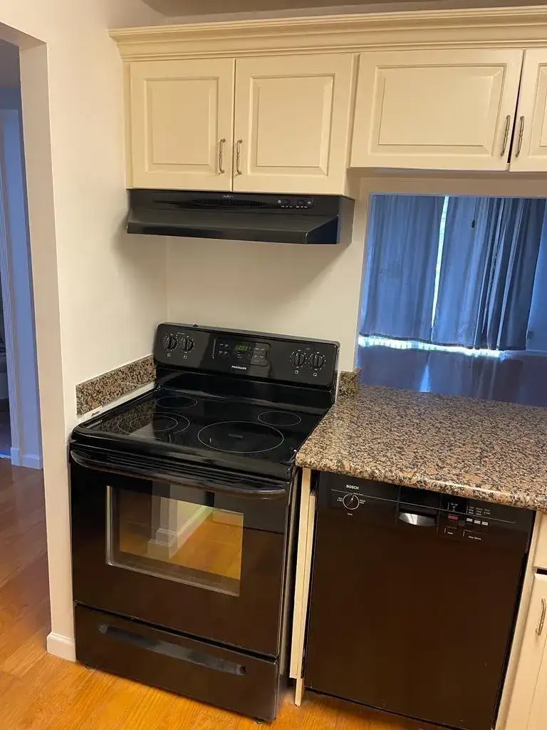 480 EXECUTIVE CENTER Drive # 3H, West Palm Beach FL 33401 photo 2