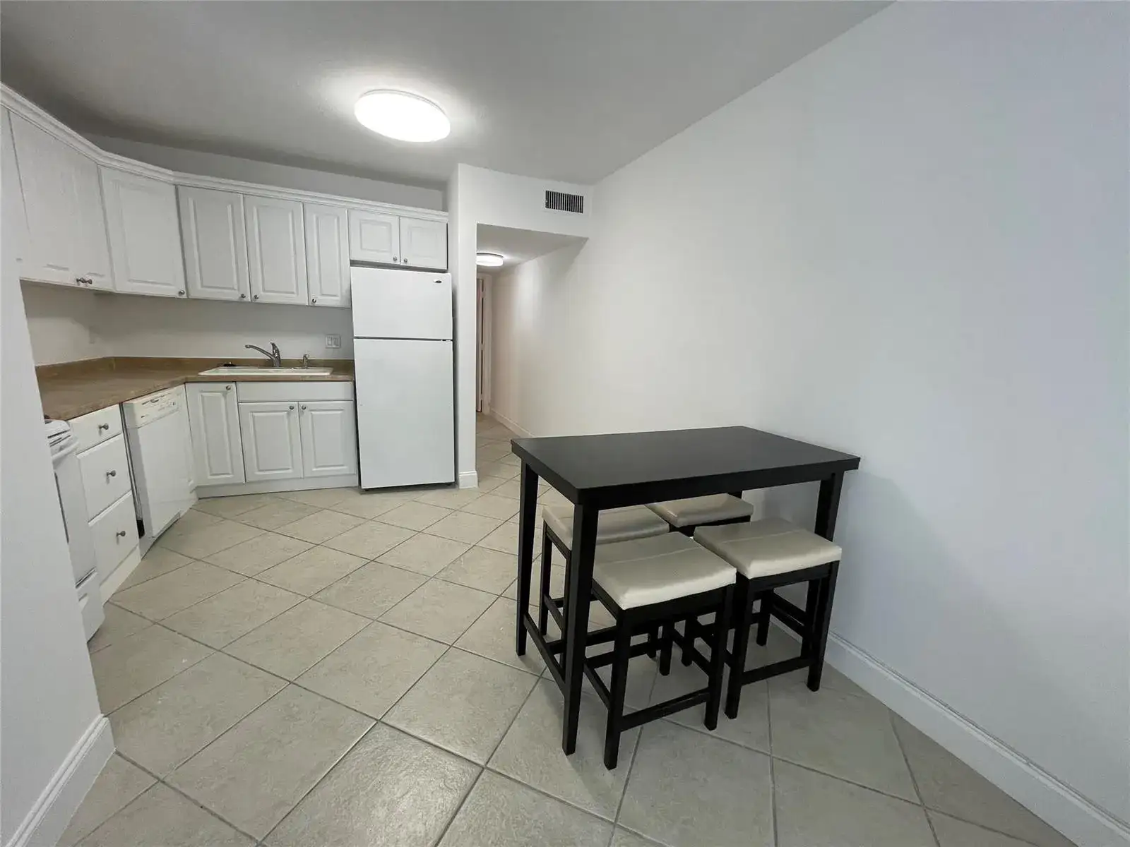 530 S FEDERAL Highway # 5, Fort Lauderdale FL 33301 photo 3