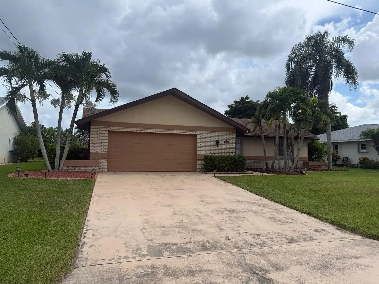 1824 SE 1st Terrace, Cape Coral FL 33990 photo 2