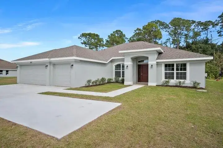 292 SW Ridgecrest Drive, Port St. Lucie FL 34953