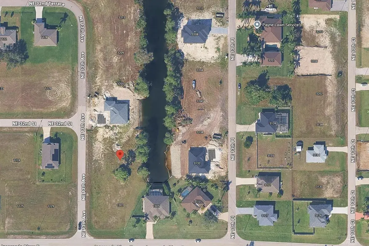 3135 NE 13TH Avenue, Cape Coral FL 33909