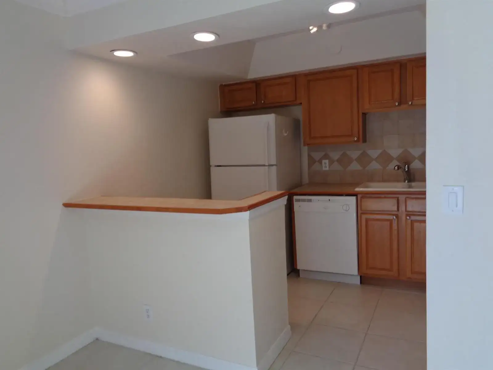312 SOUTHWIND Drive # 104, North Palm Beach FL 33408 photo 4