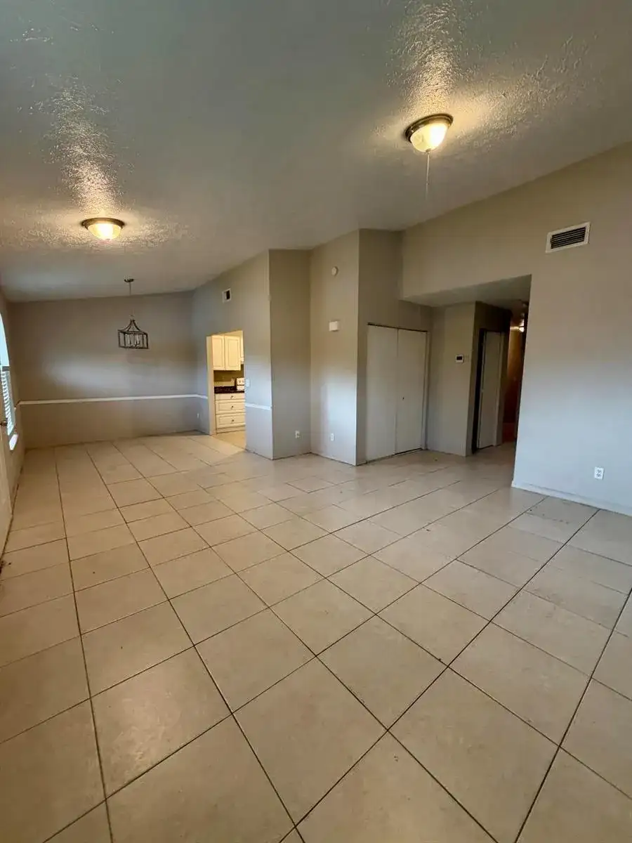 5205 SE Primrose Way, Stuart FL 34997 photo 4