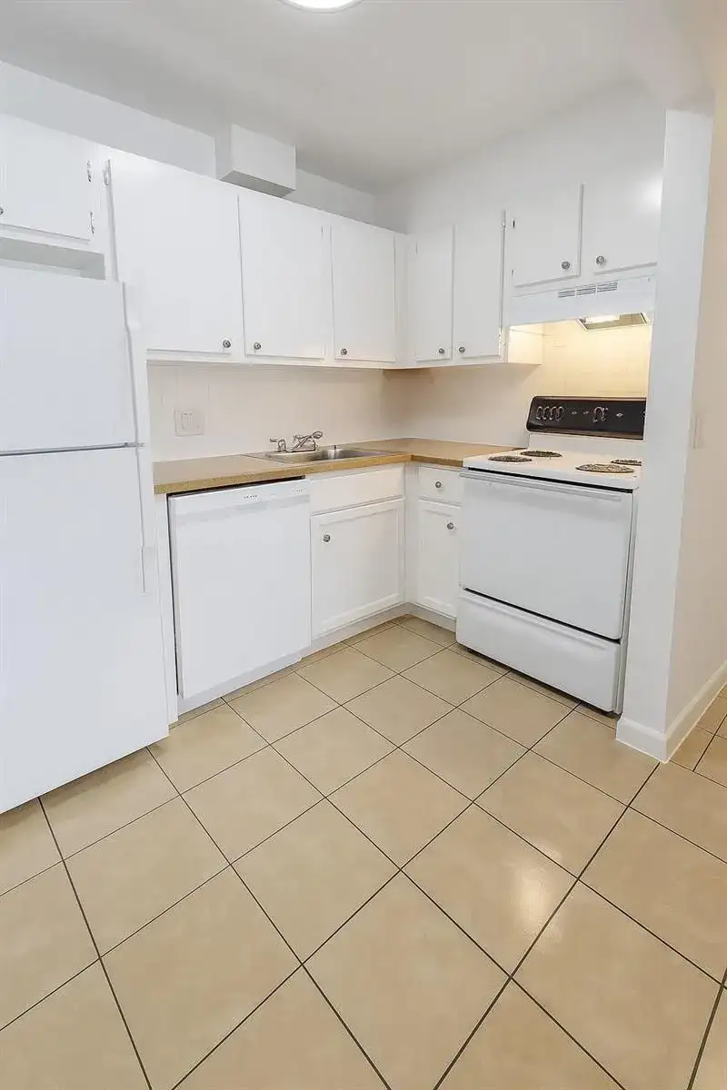 1151 NE 17th Court Apt 27, Fort Lauderdale FL 33305 photo 2