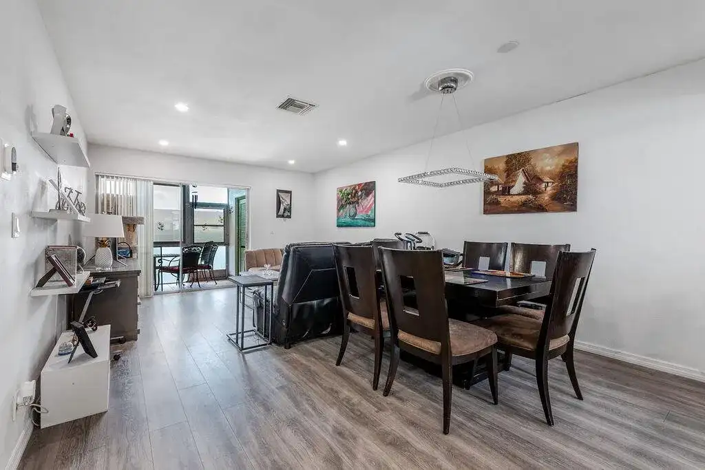 2523 DUDLEY Drive W # B, West Palm Beach FL 33415 photo 4