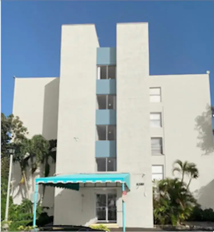 5280 NW 2nd Avenue # 15, Boca Raton FL 33487 photo 2