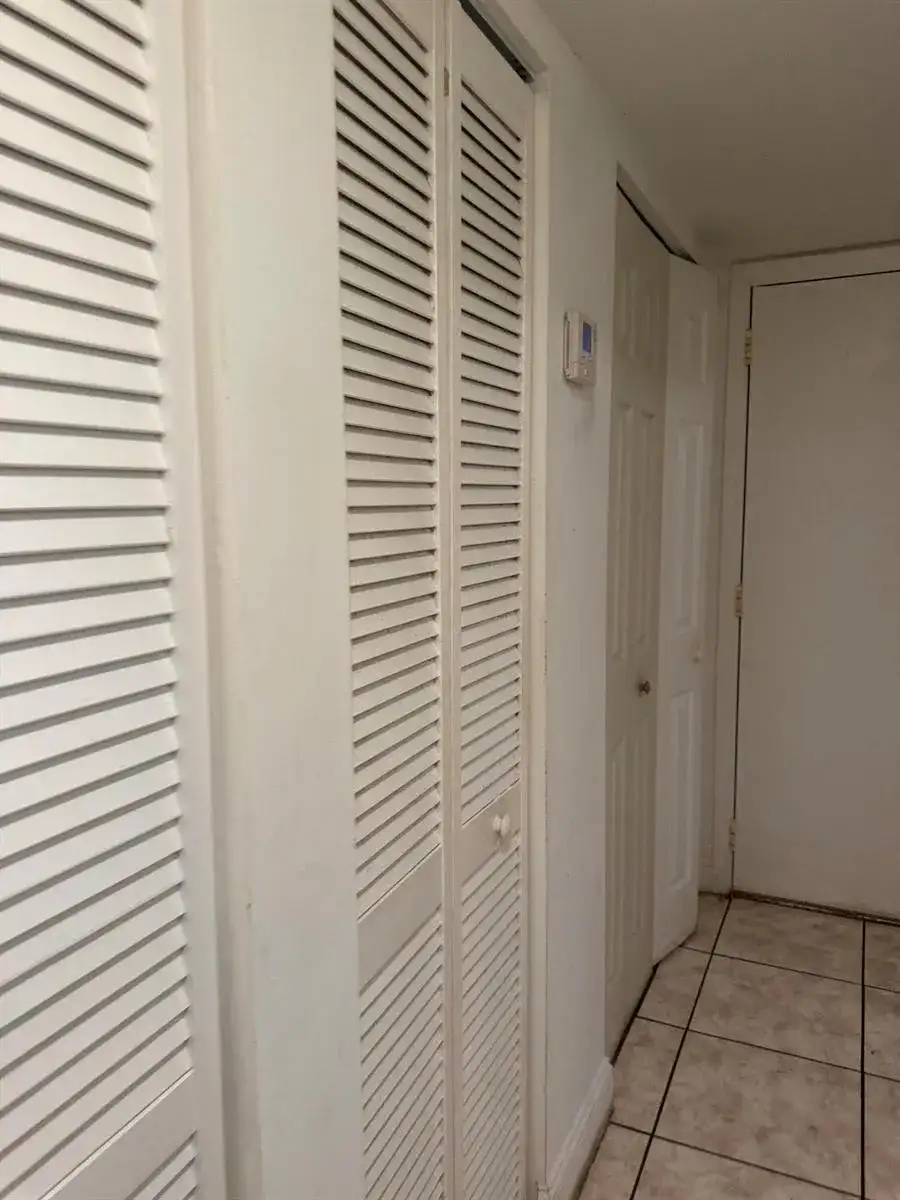 8450 LAGOS DE CAMPO Boulevard # 107, Tamarac FL 33321 photo 5