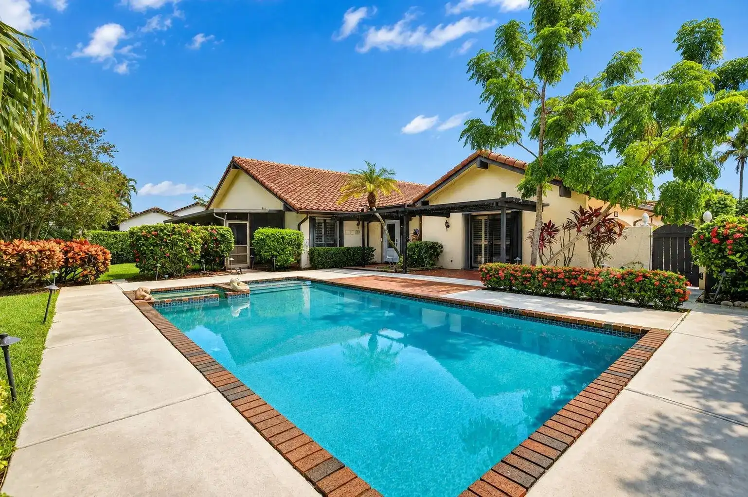 21718 San Simeon Circle, Boca Raton FL 33433
