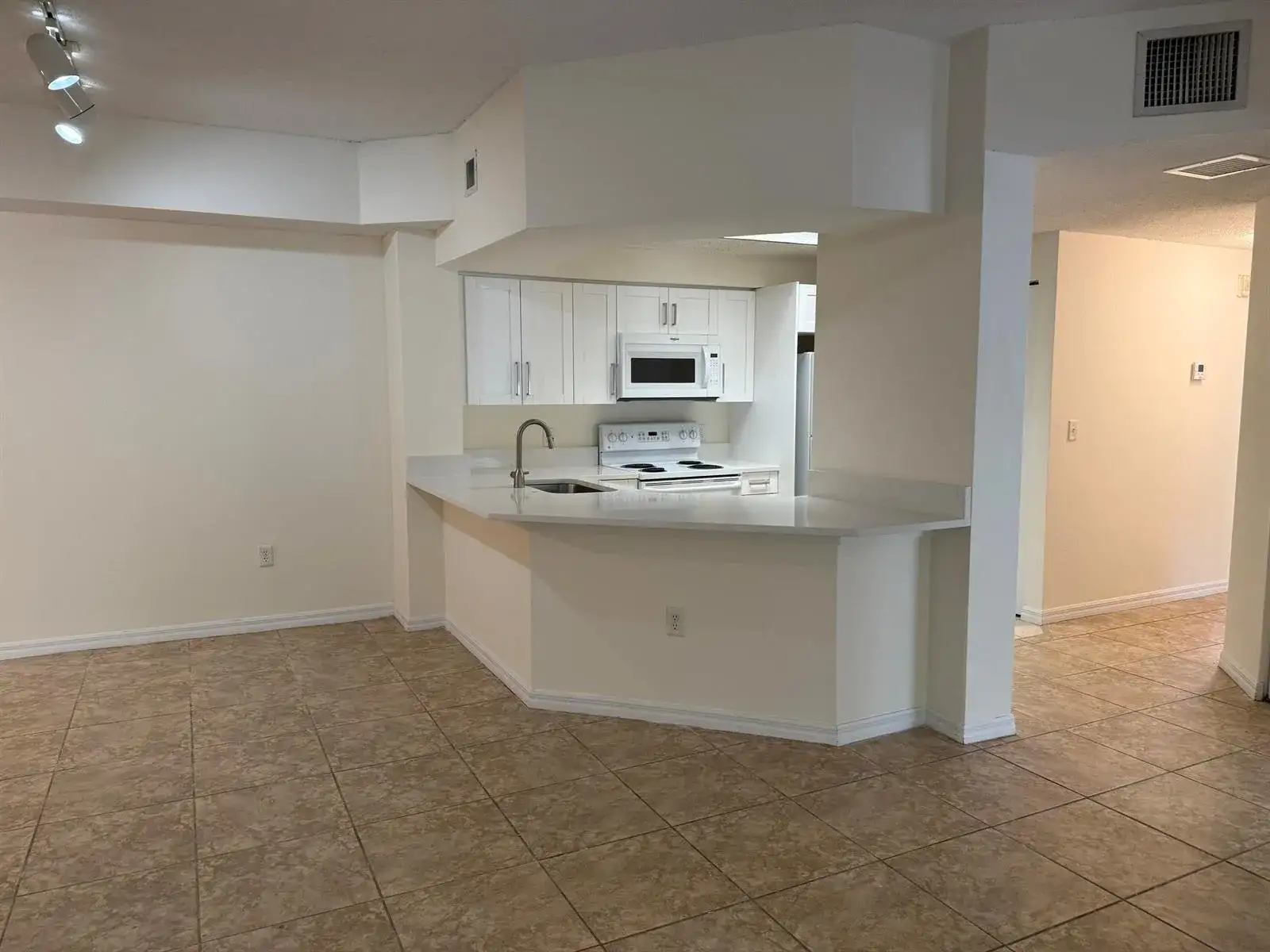 3020 Alcazar Place # 303, Palm Beach Gardens FL 33410 photo 3