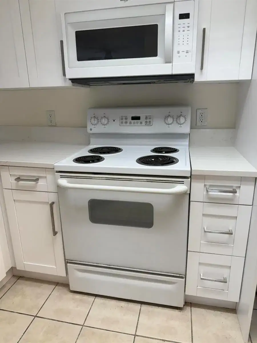 3020 Alcazar Place # 303, Palm Beach Gardens FL 33410 photo 5