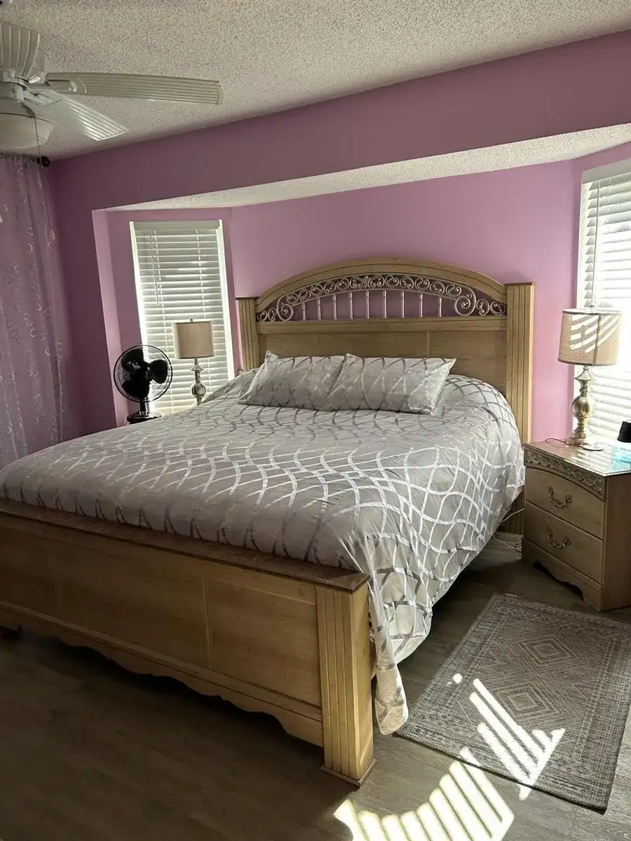 102 SW GLENWOOD Drive, Port St. Lucie FL 34984 photo 3