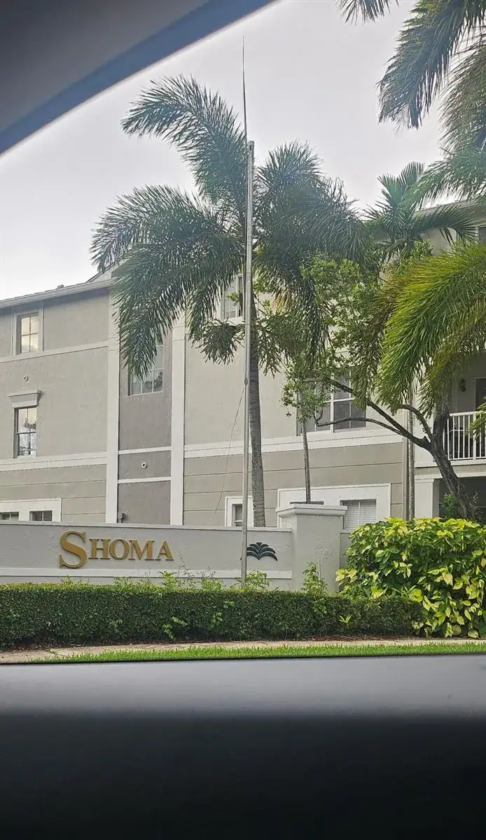 1110 E Shoma Drive E # 423, Royal Palm Beach FL 33414